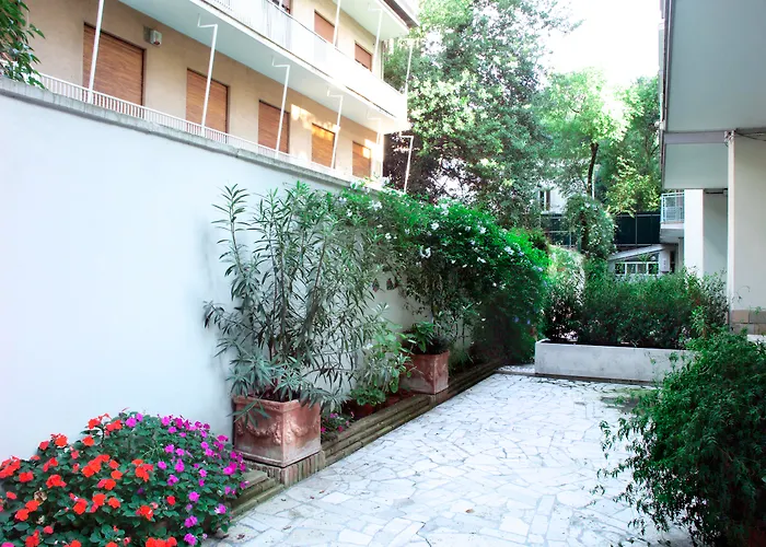Aparthotel Prati 3*