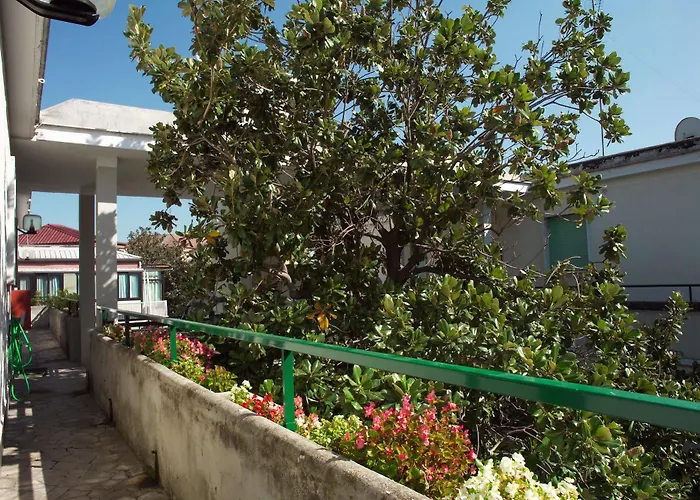 Prati Aparthotel 3*